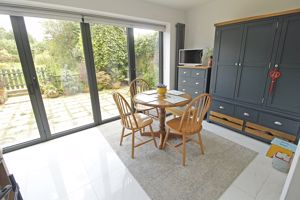 Dining Kitchen- click for photo gallery